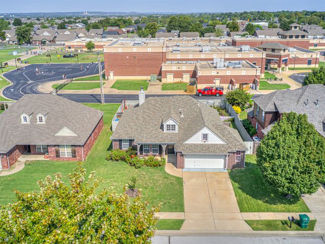 20745 E 45th Street S, Broken Arrow, OK 74014