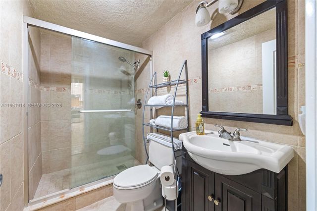 19994 NE 5th Ct 3C, Miami, FL 33179