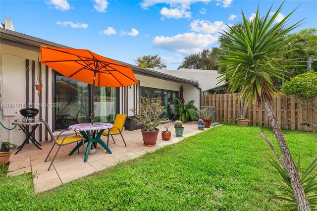 19994 NE 5th Ct 3C, Miami, FL 33179