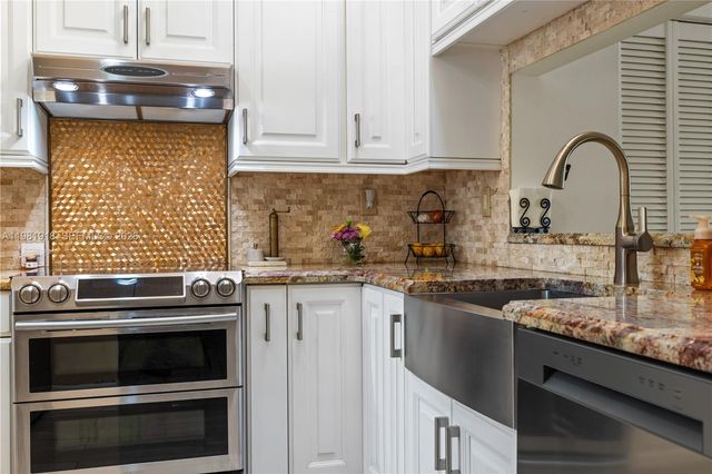 19994 NE 5th Ct 3C, Miami, FL 33179