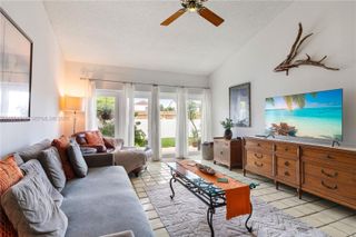 19994 NE 5th Ct 3C, Miami, FL 33179