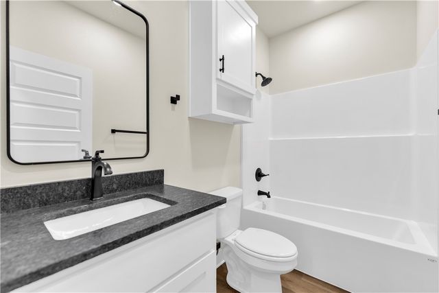 8278 Chestnut Drive, Rogers, AR 72756