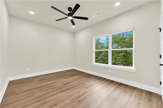 8278 Chestnut Drive, Rogers, AR 72756