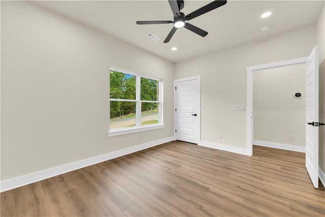 8278 Chestnut Drive, Rogers, AR 72756