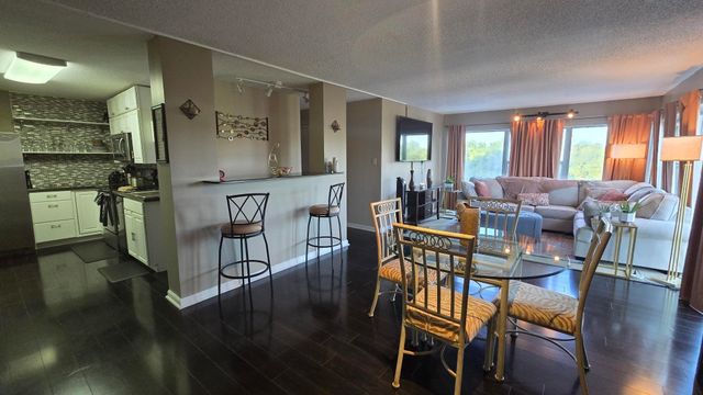 232 S Highland St Apt 808, Memphis, TN 38111