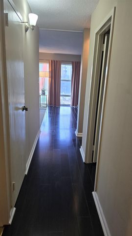 232 S Highland St Apt 808, Memphis, TN 38111