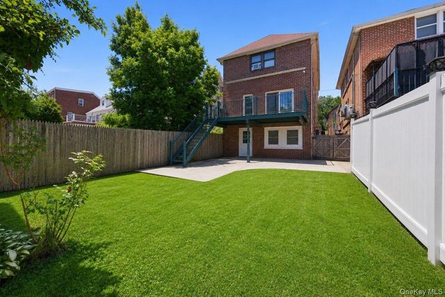126 Glover Avenue, Yonkers, NY 10704