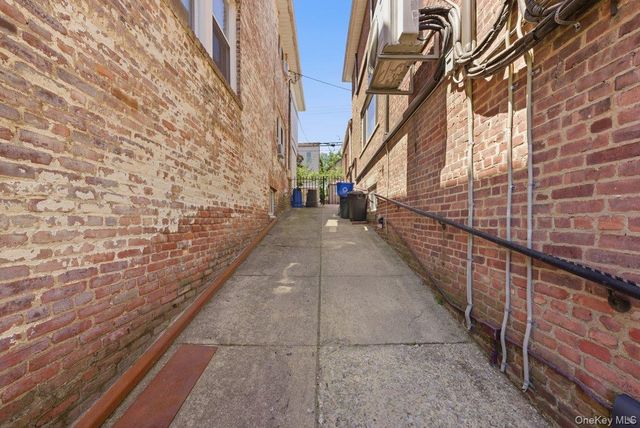 126 Glover Avenue, Yonkers, NY 10704