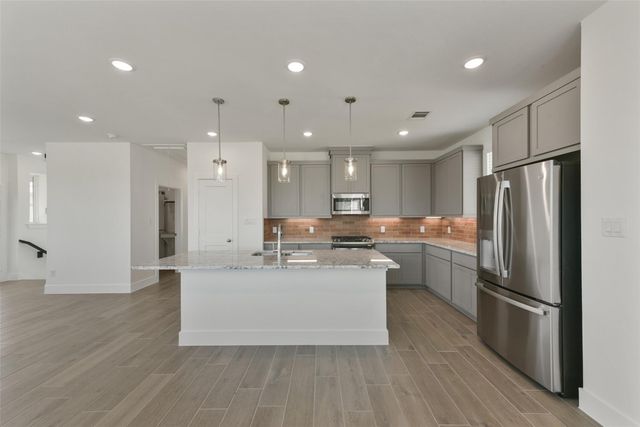 1446 Shaded Rock Drive, Missouri City, TX 77459