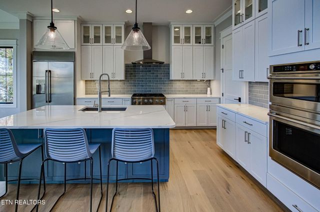 285 E Shore Drive, Rockwood, TN 37854