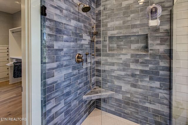 285 E Shore Drive, Rockwood, TN 37854