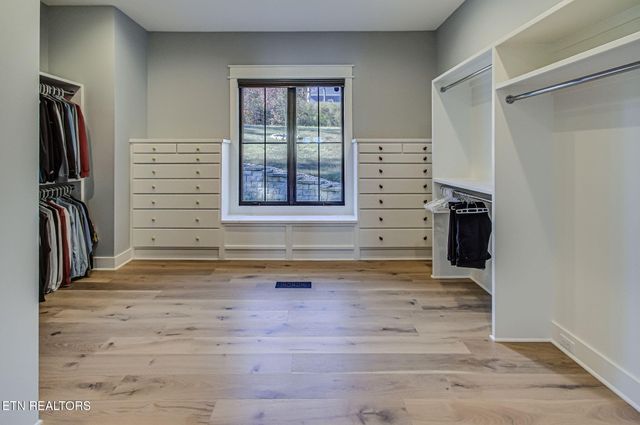 285 E Shore Drive, Rockwood, TN 37854