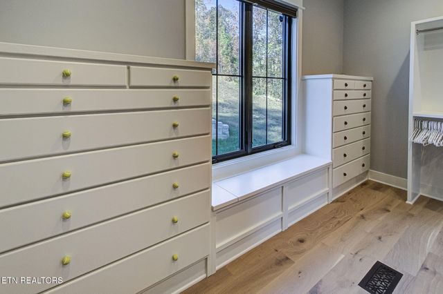 285 E Shore Drive, Rockwood, TN 37854