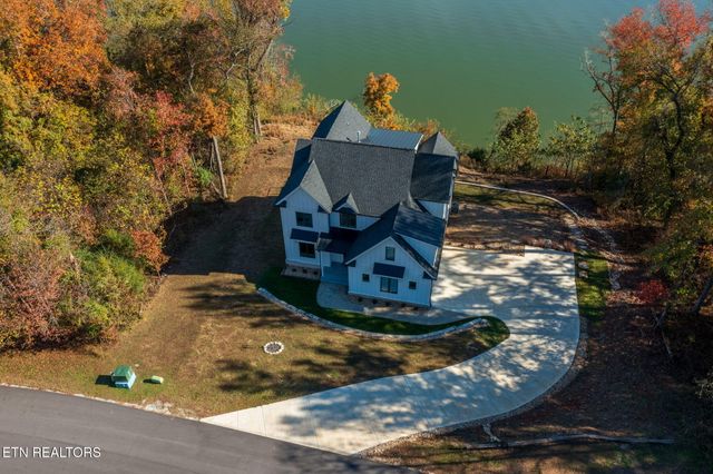 285 E Shore Drive, Rockwood, TN 37854