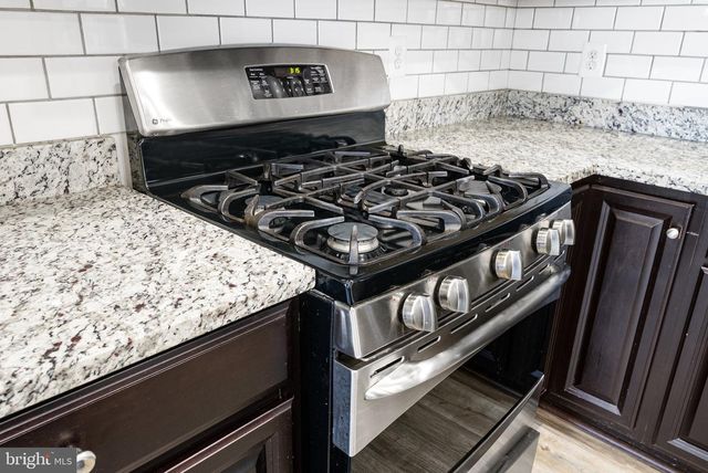 42565 BURBANK TER, Sterling, VA 20166
