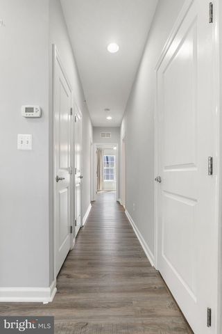 42565 BURBANK TER, Sterling, VA 20166