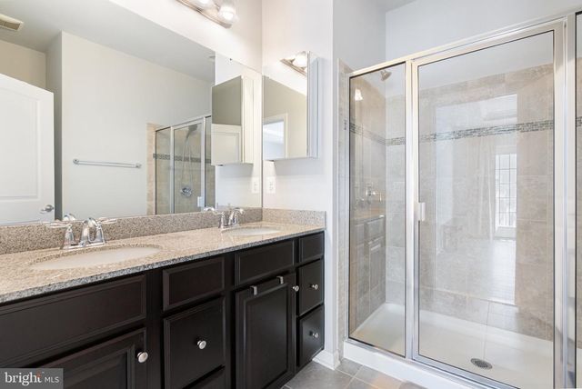 42565 BURBANK TER, Sterling, VA 20166
