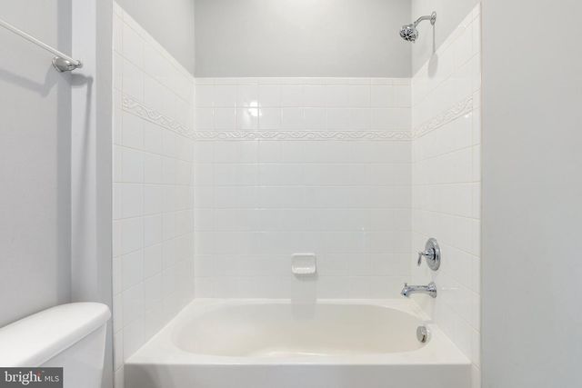42565 BURBANK TER, Sterling, VA 20166