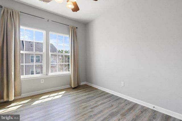 42565 BURBANK TER, Sterling, VA 20166