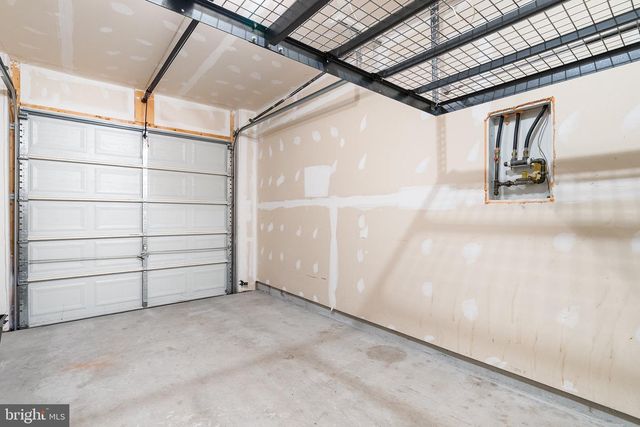 42565 BURBANK TER, Sterling, VA 20166
