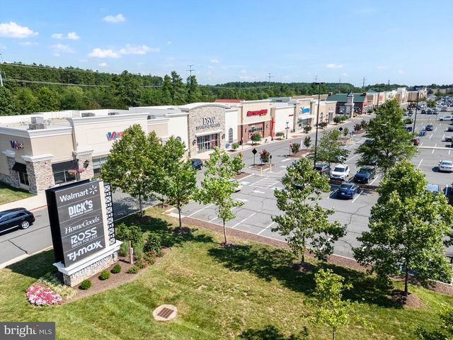 42565 BURBANK TER, Sterling, VA 20166