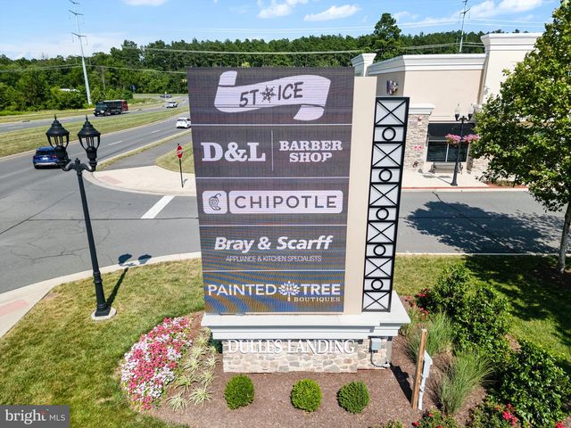 42565 BURBANK TER, Sterling, VA 20166