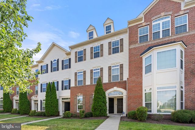 42565 BURBANK TER, Sterling, VA 20166