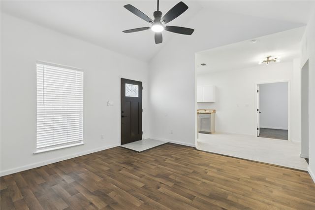 121 Collett Court, Weatherford, TX 76088