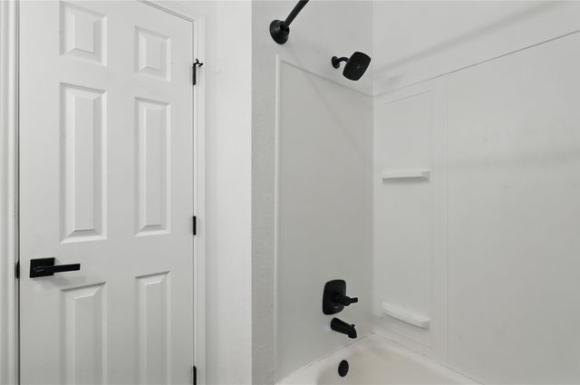121 Collett Court, Weatherford, TX 76088