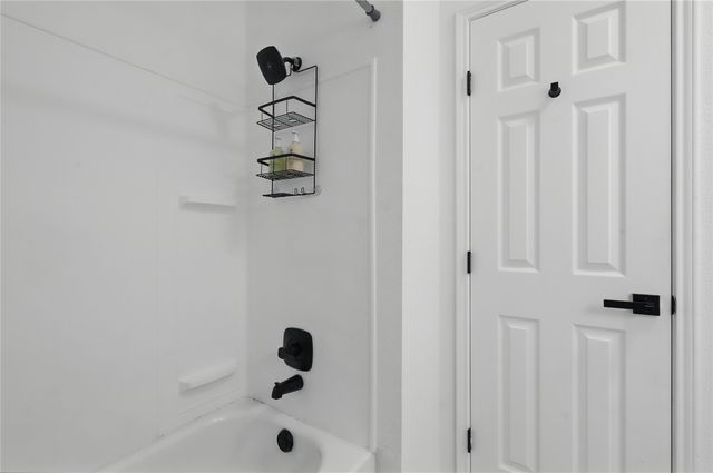 121 Collett Court, Weatherford, TX 76088