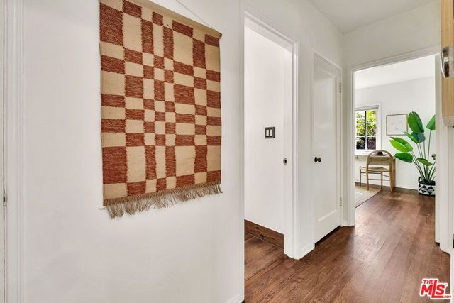 10405 Hillhaven Avenue, Los Angeles, CA 91042