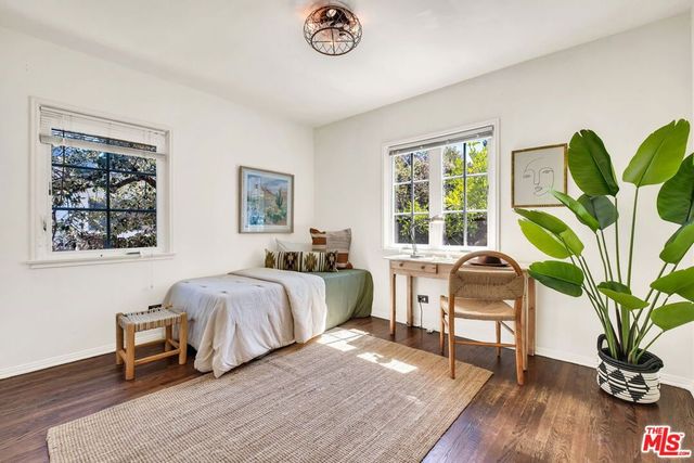 10405 Hillhaven Avenue, Los Angeles, CA 91042