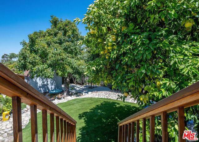 10405 Hillhaven Avenue, Los Angeles, CA 91042