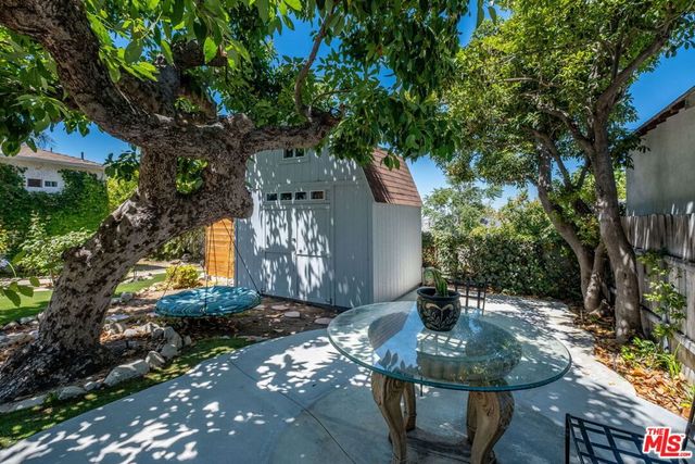 10405 Hillhaven Avenue, Los Angeles, CA 91042