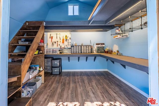 10405 Hillhaven Avenue, Los Angeles, CA 91042