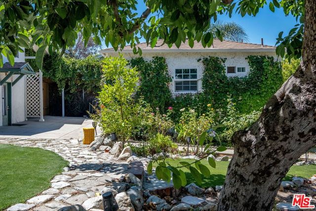 10405 Hillhaven Avenue, Los Angeles, CA 91042