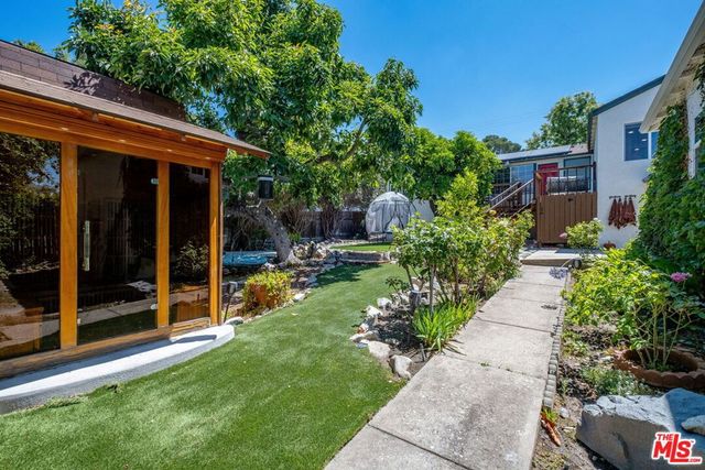 10405 Hillhaven Avenue, Los Angeles, CA 91042