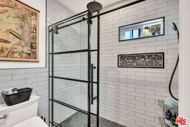 10405 Hillhaven Avenue, Los Angeles, CA 91042