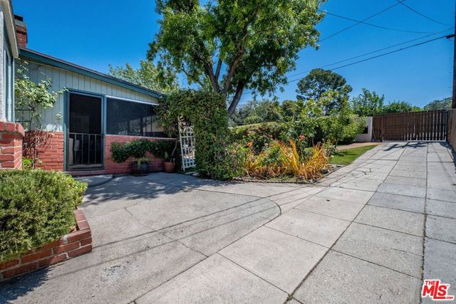 10405 Hillhaven Avenue, Los Angeles, CA 91042