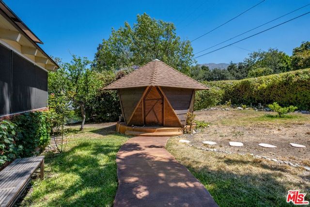 10405 Hillhaven Avenue, Los Angeles, CA 91042