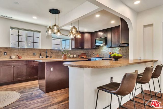 10405 Hillhaven Avenue, Los Angeles, CA 91042