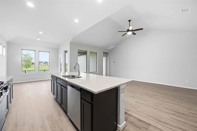 2512 Seneca Lake Drive, La Marque, TX 77568