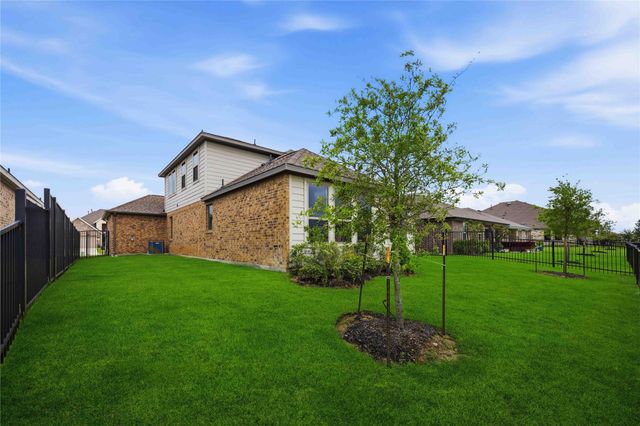 2512 Seneca Lake Drive, La Marque, TX 77568