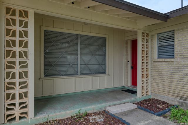214 OAKLANE DR, Universal City, TX 78148