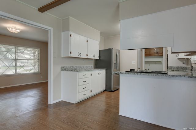 214 OAKLANE DR, Universal City, TX 78148