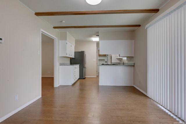 214 OAKLANE DR, Universal City, TX 78148