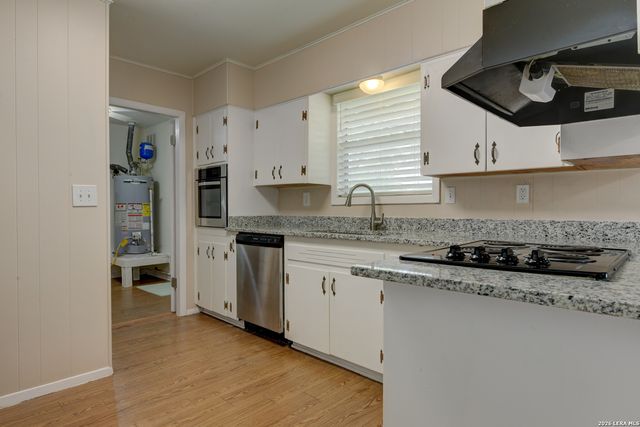 214 OAKLANE DR, Universal City, TX 78148