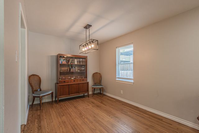 3520 Loganwood Drive, Dallas, TX 75227