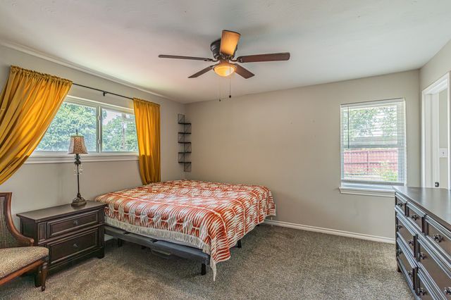3520 Loganwood Drive, Dallas, TX 75227