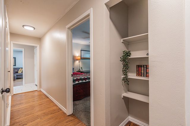 3520 Loganwood Drive, Dallas, TX 75227
